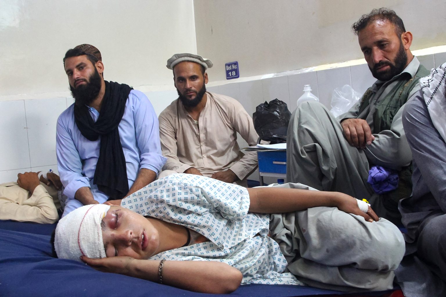afghanistan earthquake boy treatment hospital