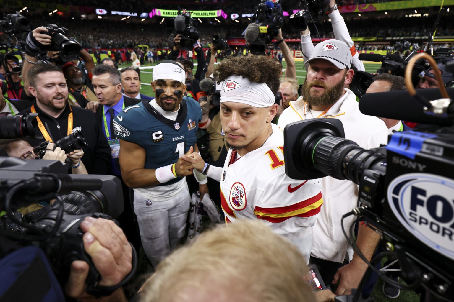 jalen hurts patrick mahomes