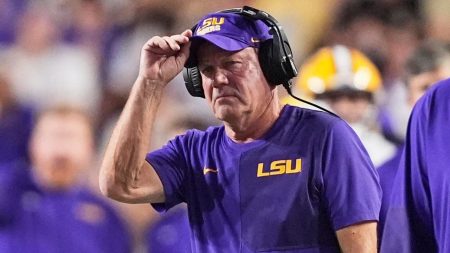 lsu brian kelly 091425 3
