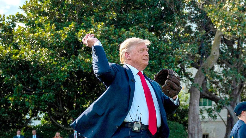 trump throwing baseball 91125